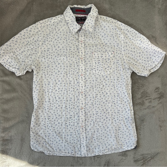 Men’s short sleeve button down and tanks - Picture 2 of 3